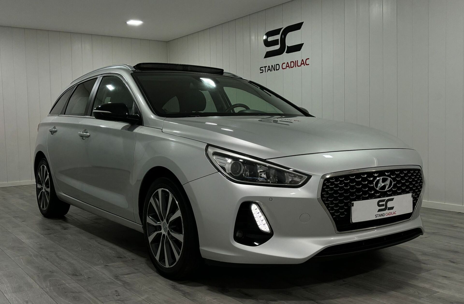 HYUNDAI i30 1.6 CRDi Blue Style+Navi