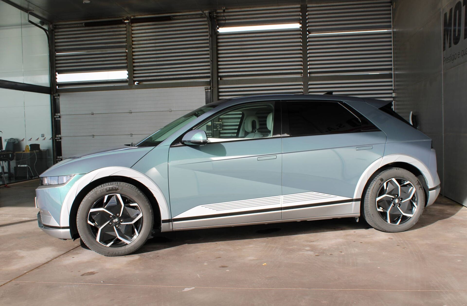 HYUNDAI Ioniq 5 73 kWh Vanguard+Plug & Power+AFH