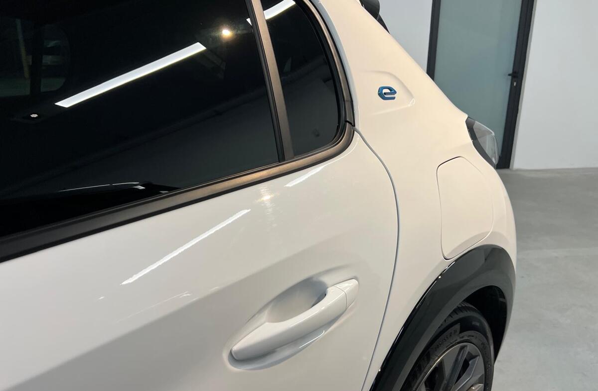 PEUGEOT 208 e- 50 kWh Active Pack