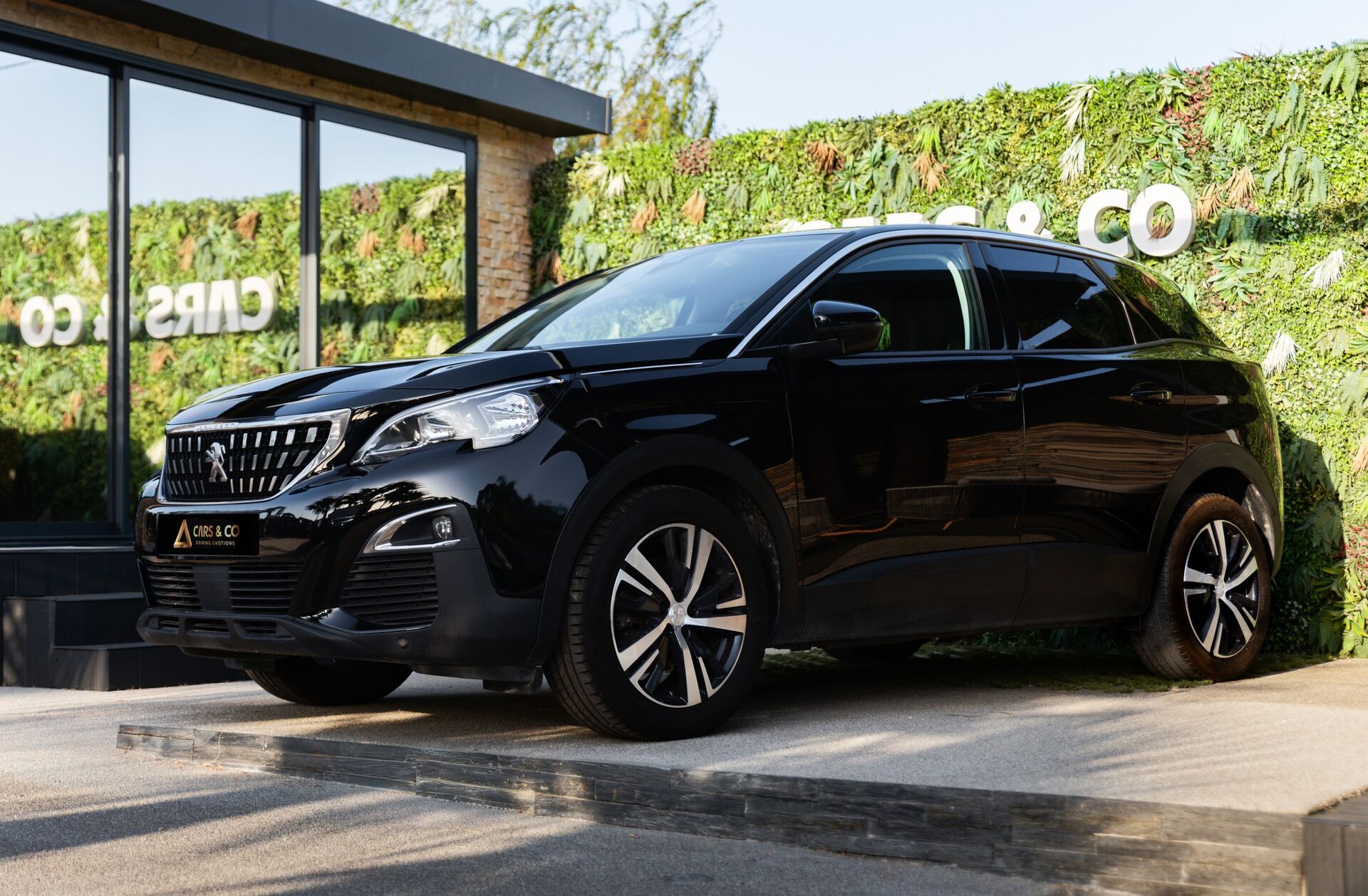 PEUGEOT 3008 1.5 BlueHDi Active