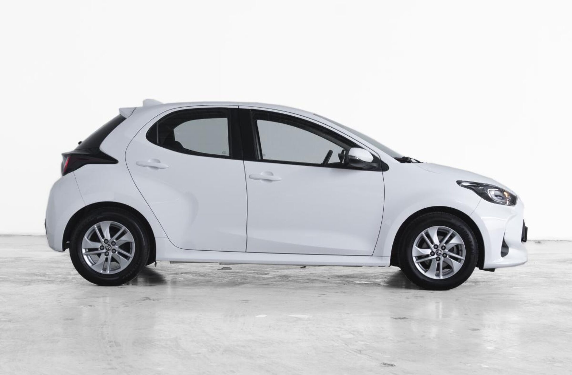 TOYOTA Yaris 1.0 VVT-i Comfort Plus