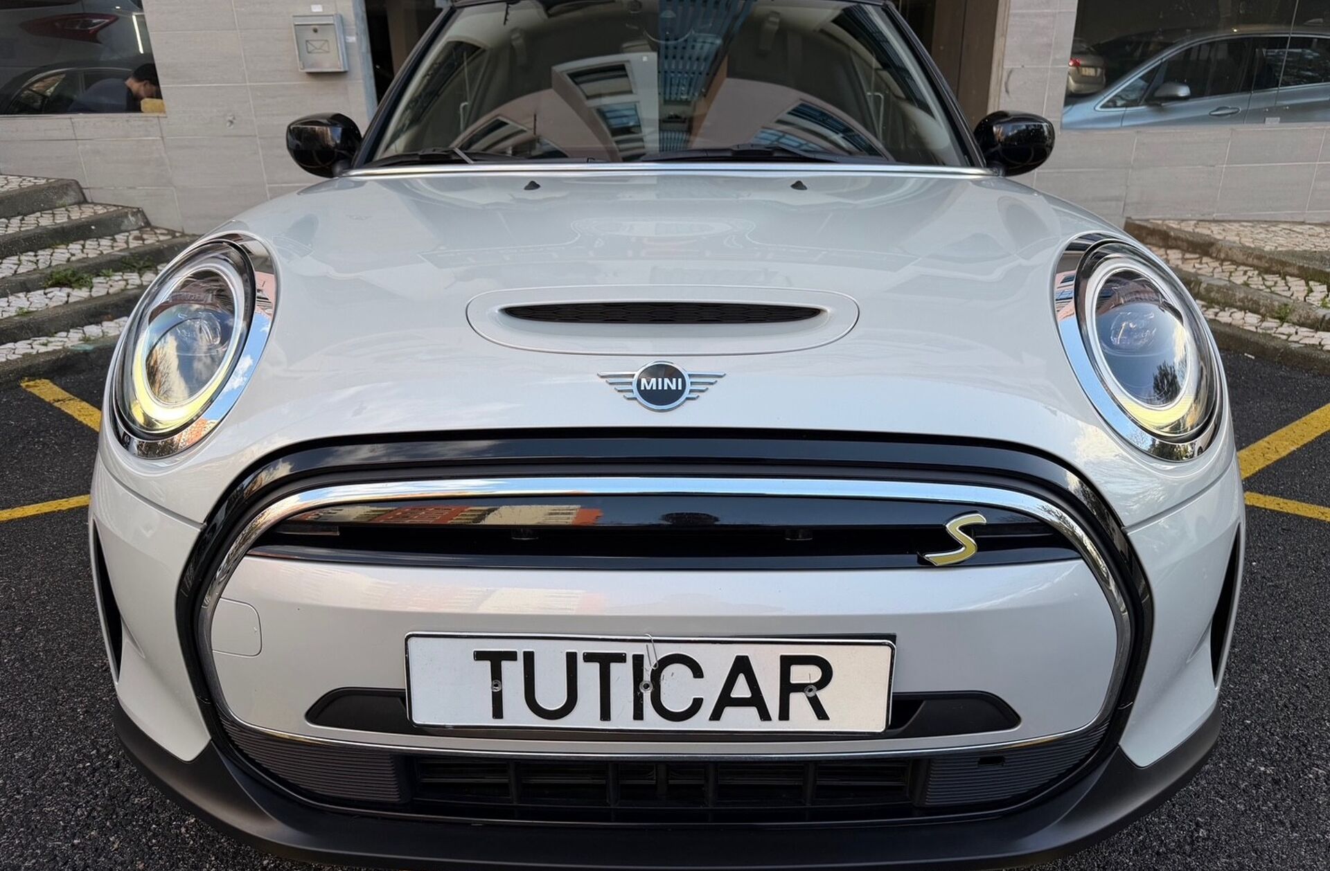 MINI Mini Cooper SE Essential