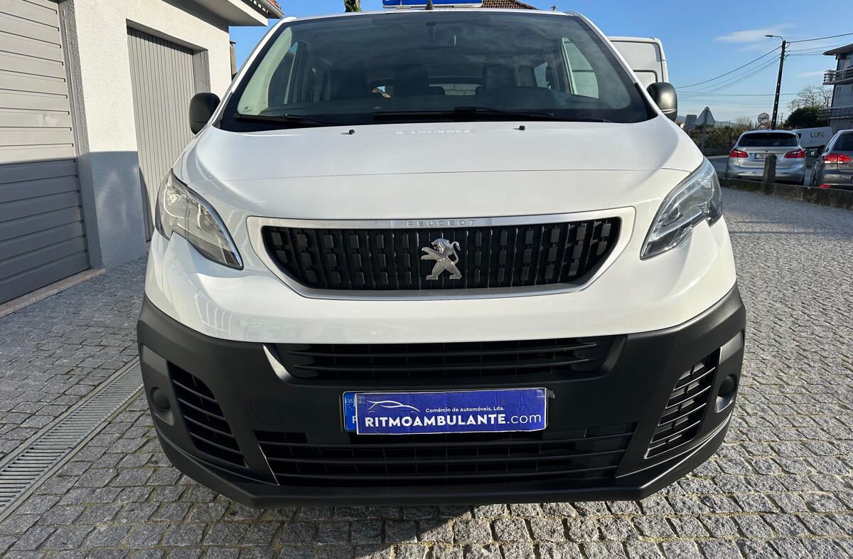 PEUGEOT Traveller 1.6 BlueHDi L1H1 Business Compact