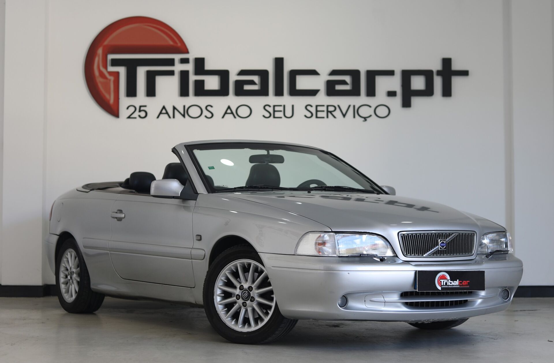 VOLVO C70 Outro
