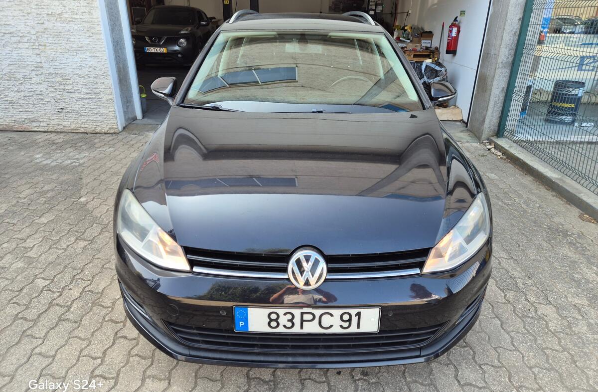 VOLKSWAGEN Golf 1.6 TDi Confortline