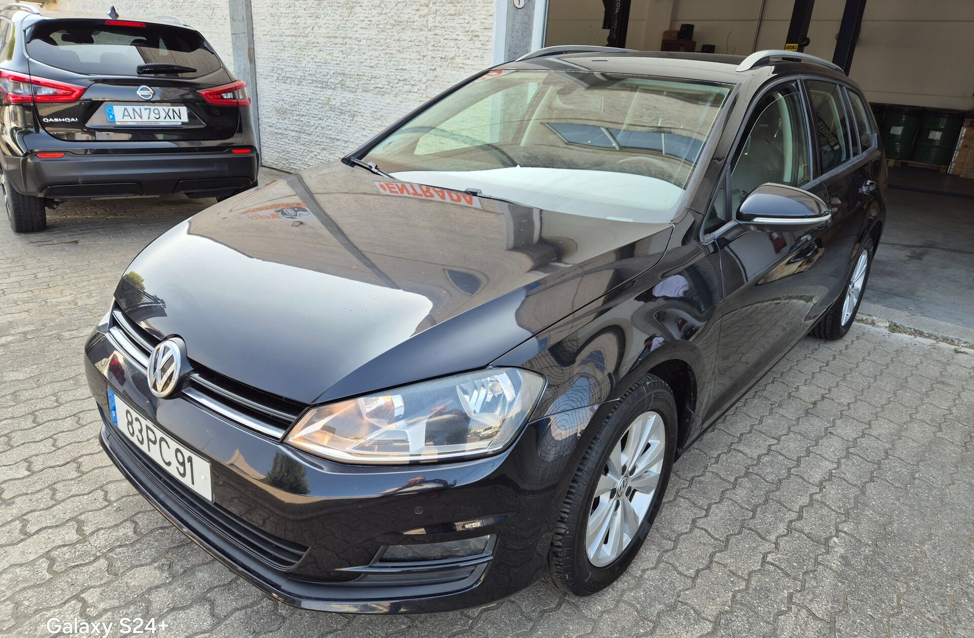 VOLKSWAGEN Golf 1.6 TDi Confortline