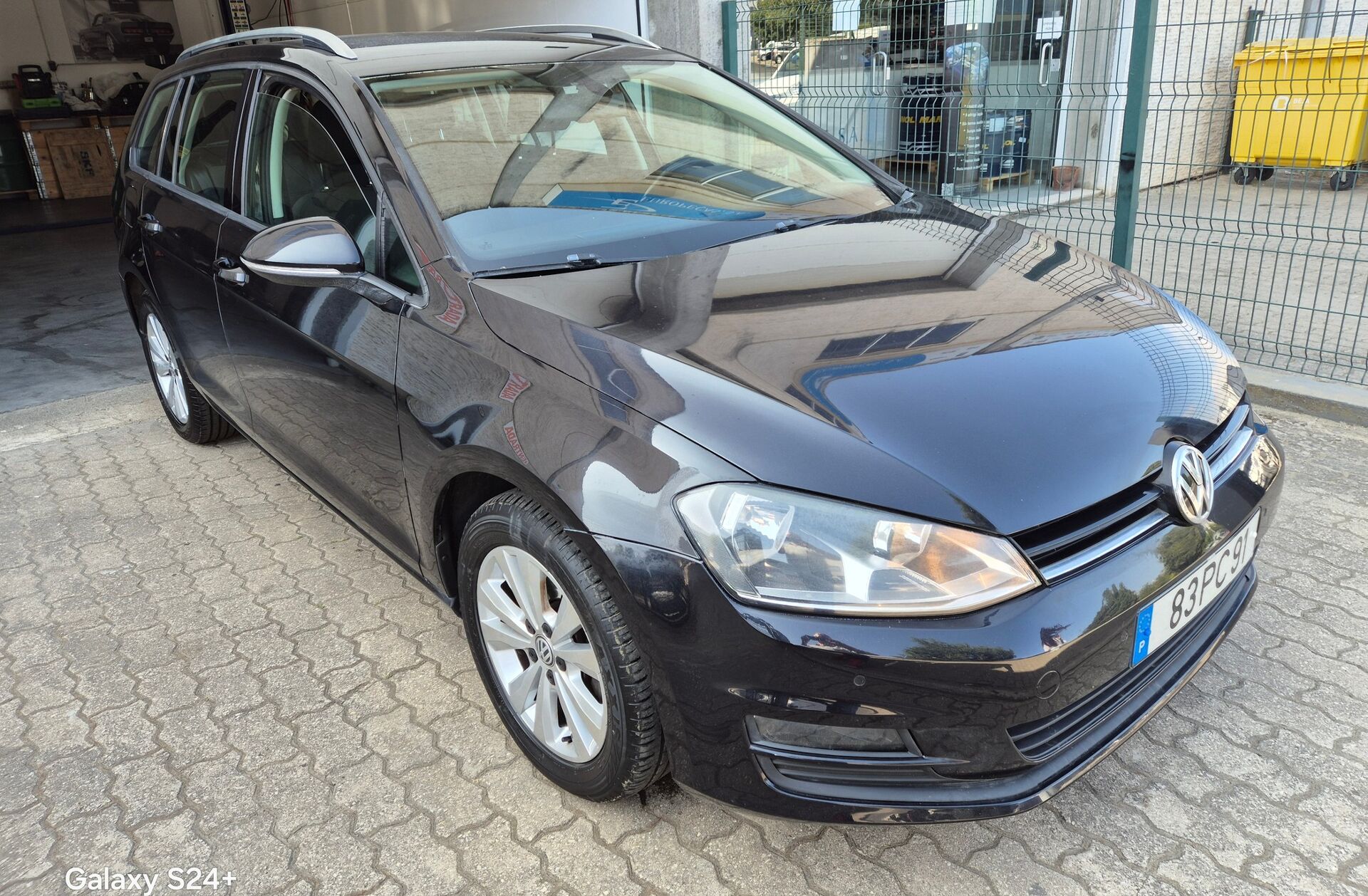 VOLKSWAGEN Golf 1.6 TDi Confortline