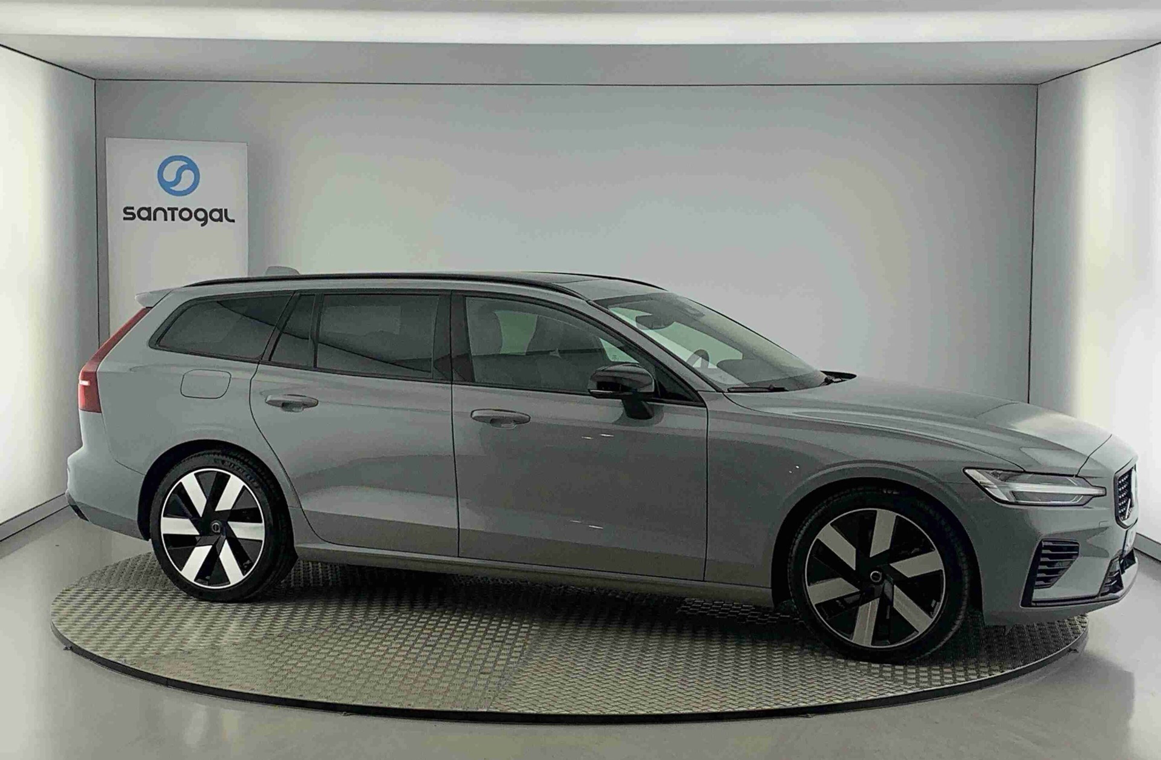 VOLVO V60 2.0 T6 AWD TE Plus Dark