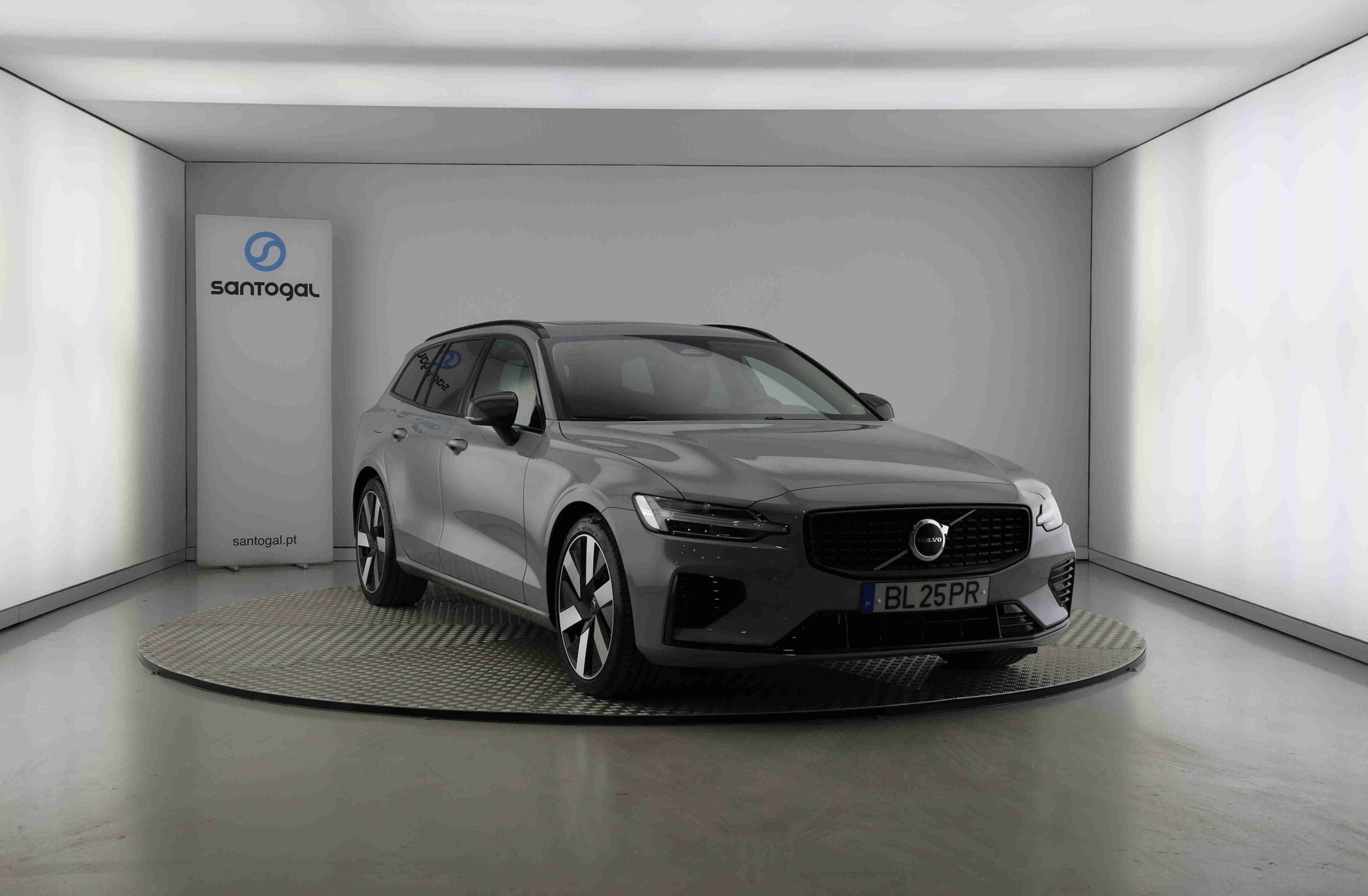 VOLVO V60 2.0 T6 AWD TE Plus Dark