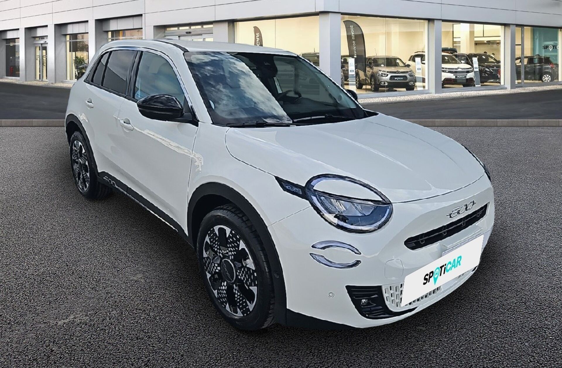FIAT 600 1.2 Hybrid La Prima