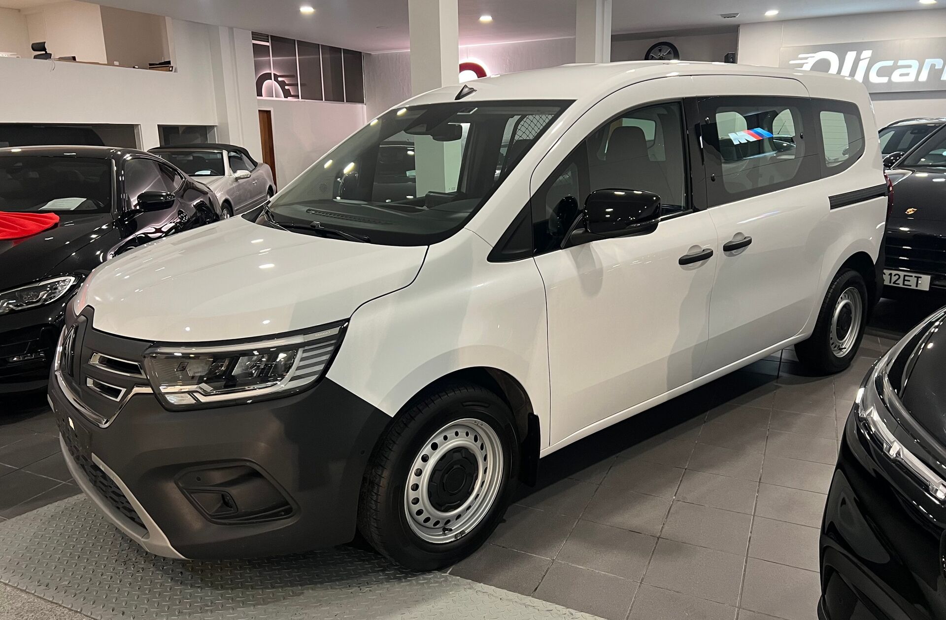 RENAULT Kangoo 1.5 Blue dCi Techno EDC