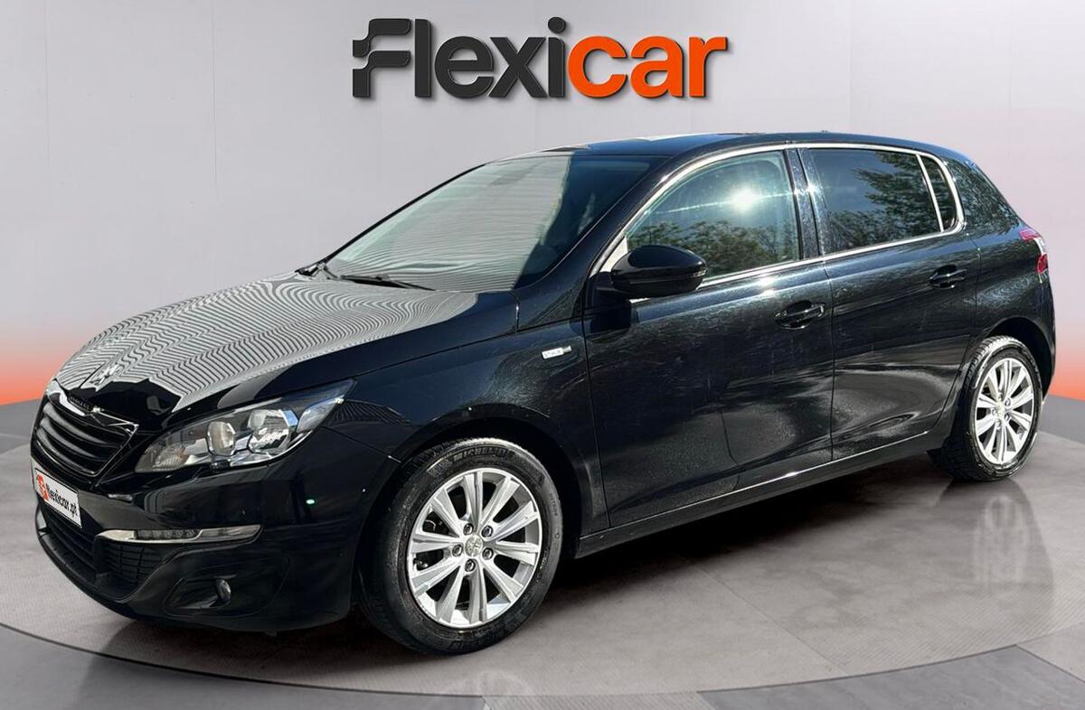 PEUGEOT 308 1.2 PureTech Style