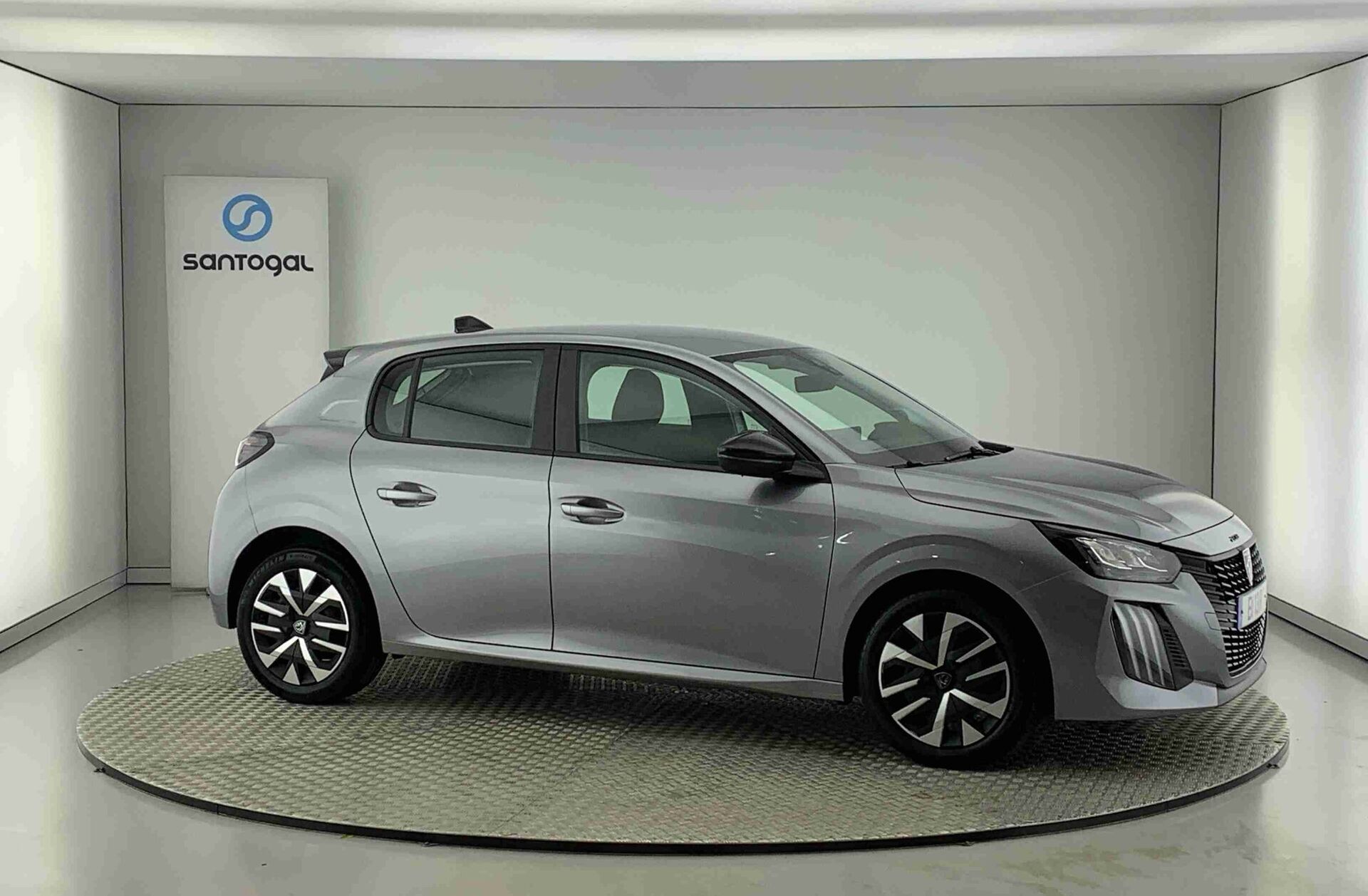 PEUGEOT 208 1.2 PureTech Active