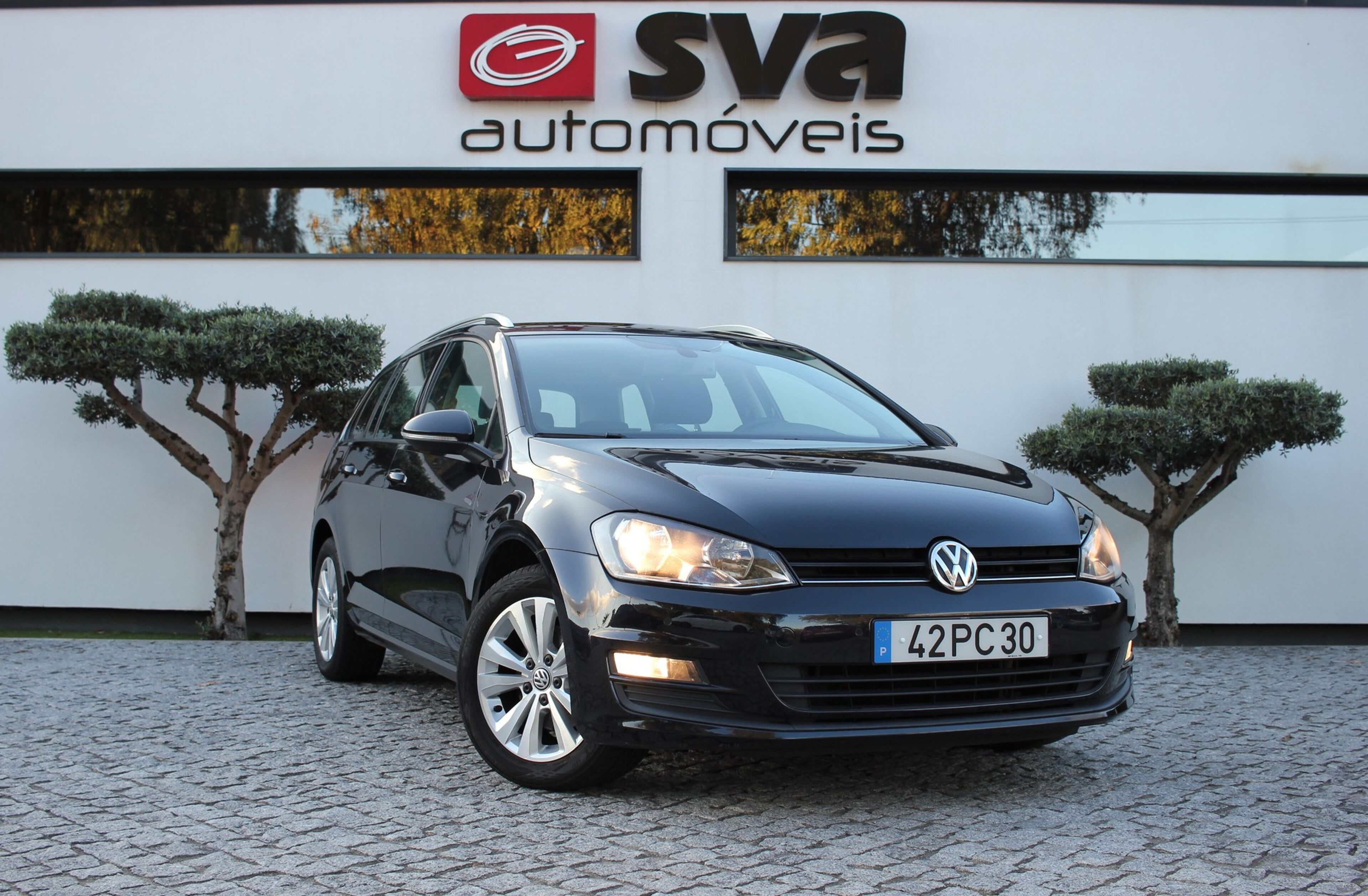 VOLKSWAGEN Golf 1.6 TDi Confortline