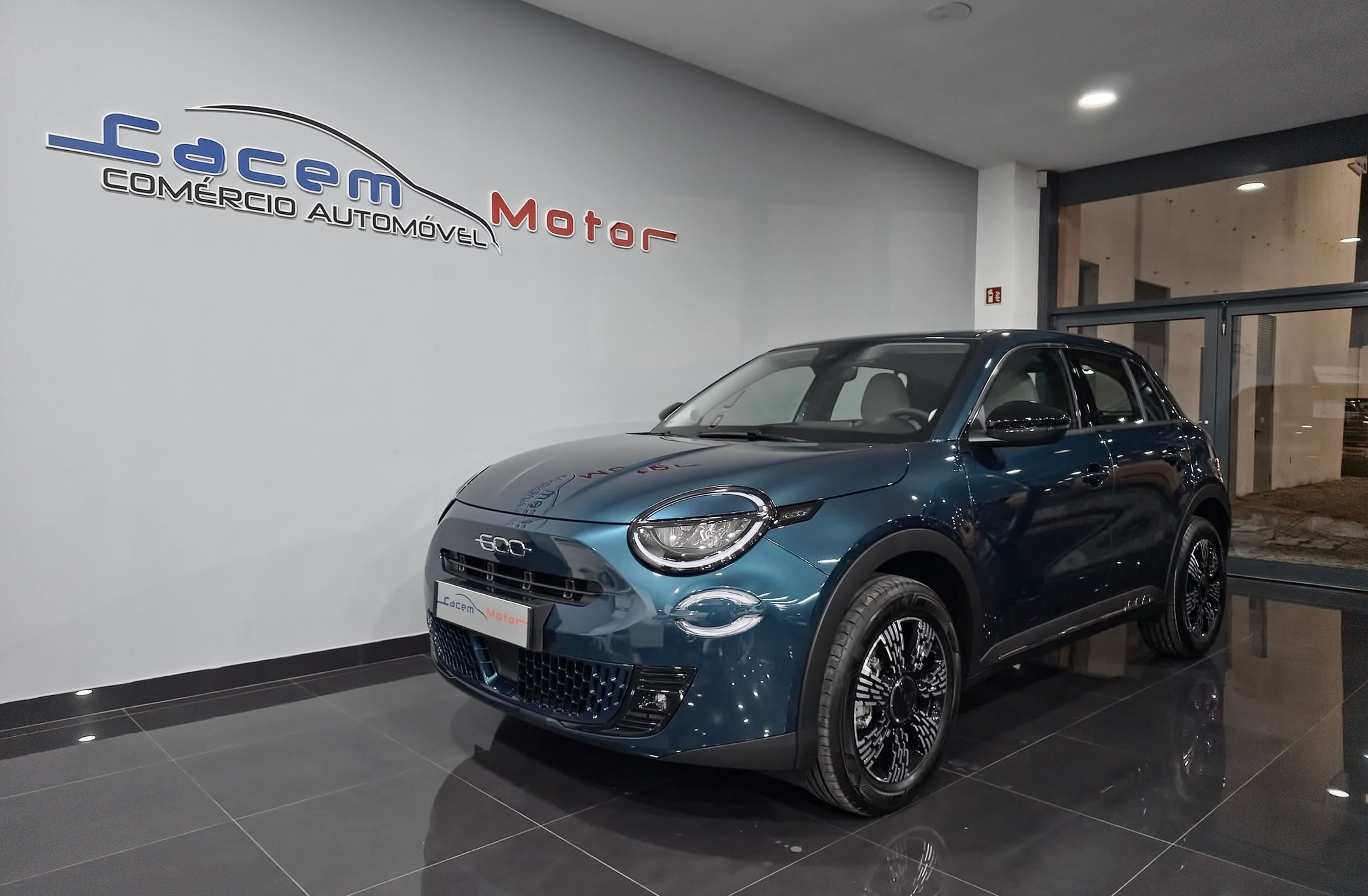 FIAT 600 1.2 Hybrid