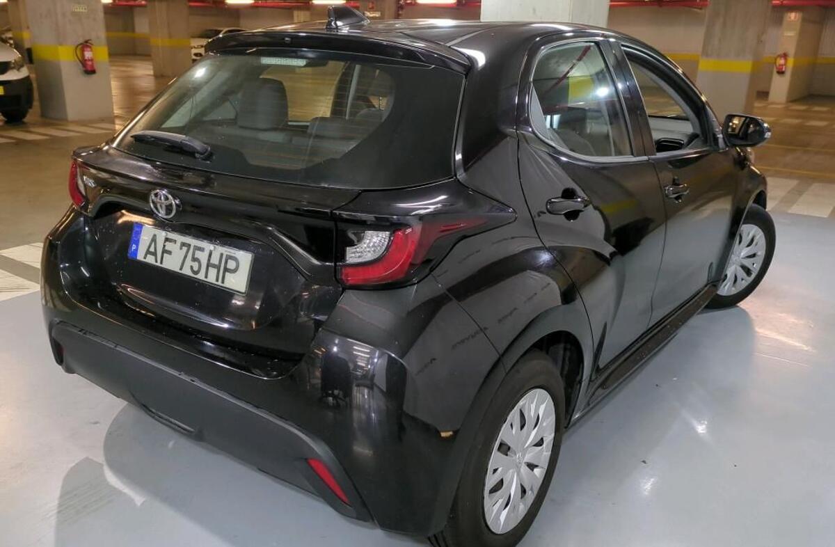 TOYOTA Yaris 1.0 VVT-i Comfort