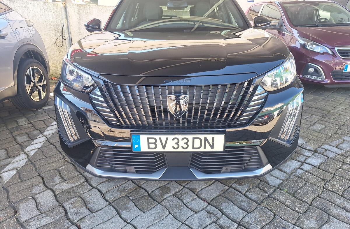 PEUGEOT 2008 e- 54 kWh Allure