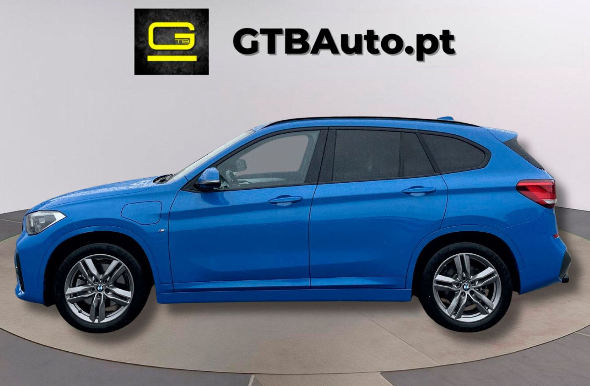 BMW X1 25 e xDrive Pack M