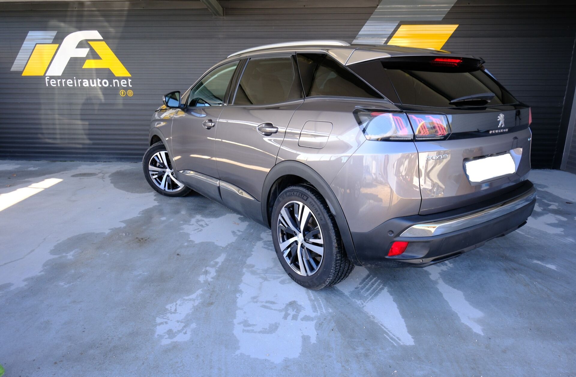 PEUGEOT 3008 1.6 Hybrid Allure Pack e-EAT8