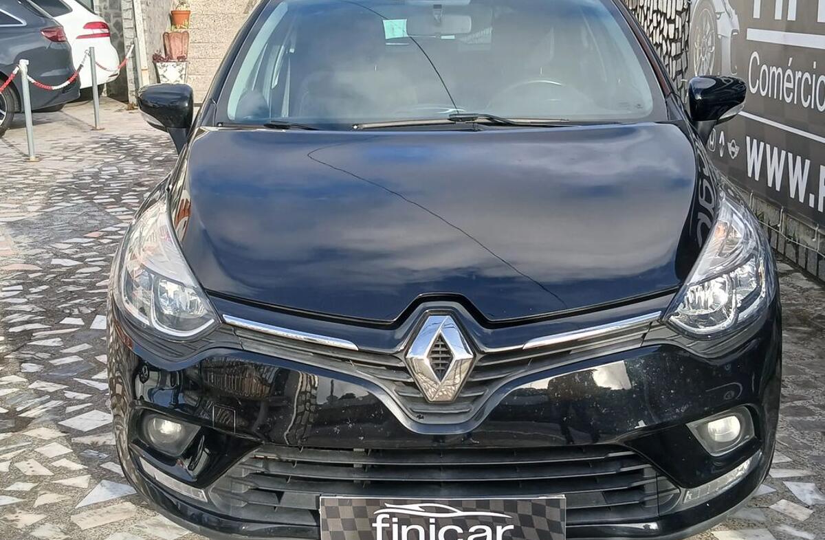RENAULT Clio 1.5 dCi Limited