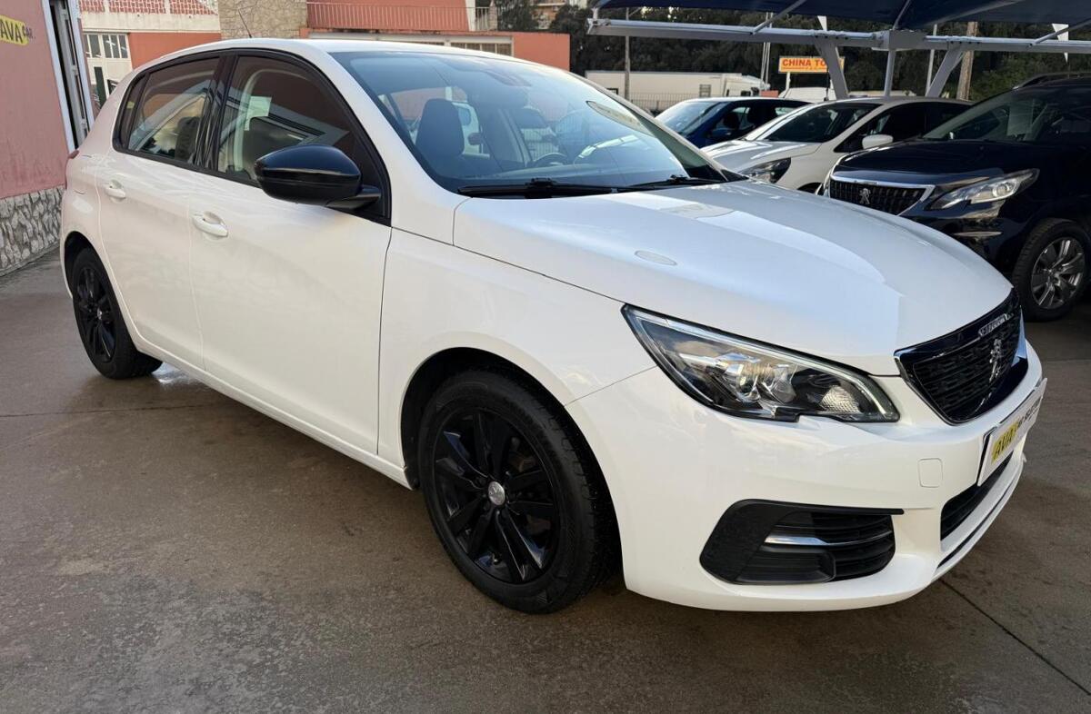 PEUGEOT 308 1.5 BlueHDi Business Line