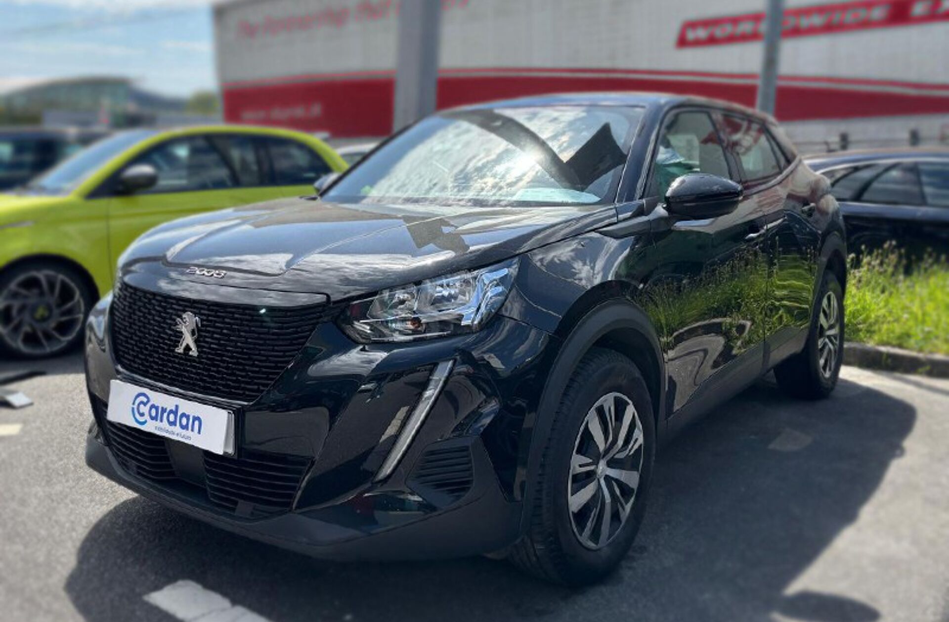 PEUGEOT 2008 1.2 PureTech Active Pack