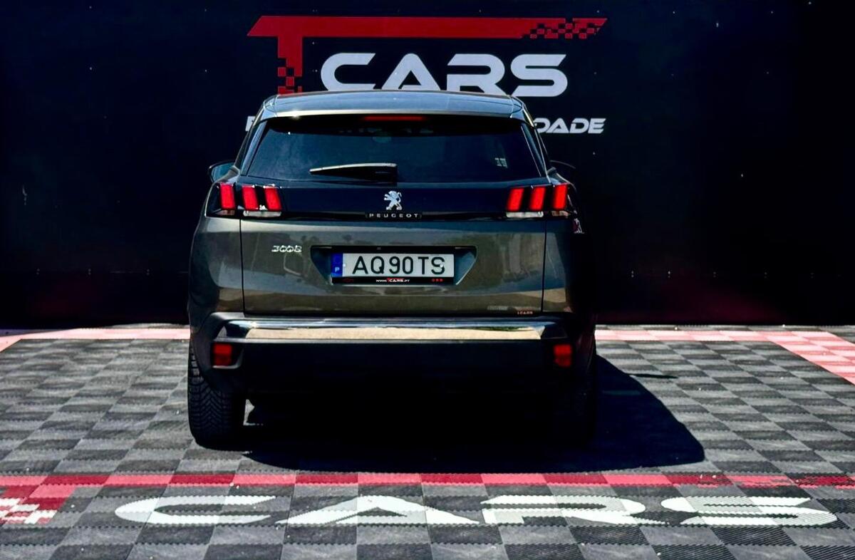 PEUGEOT 3008 1.5 BlueHDi Active