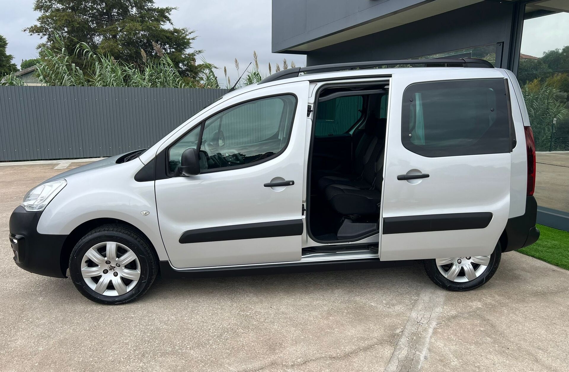 PEUGEOT Partner 1.6 BlueHDi L1 Premium