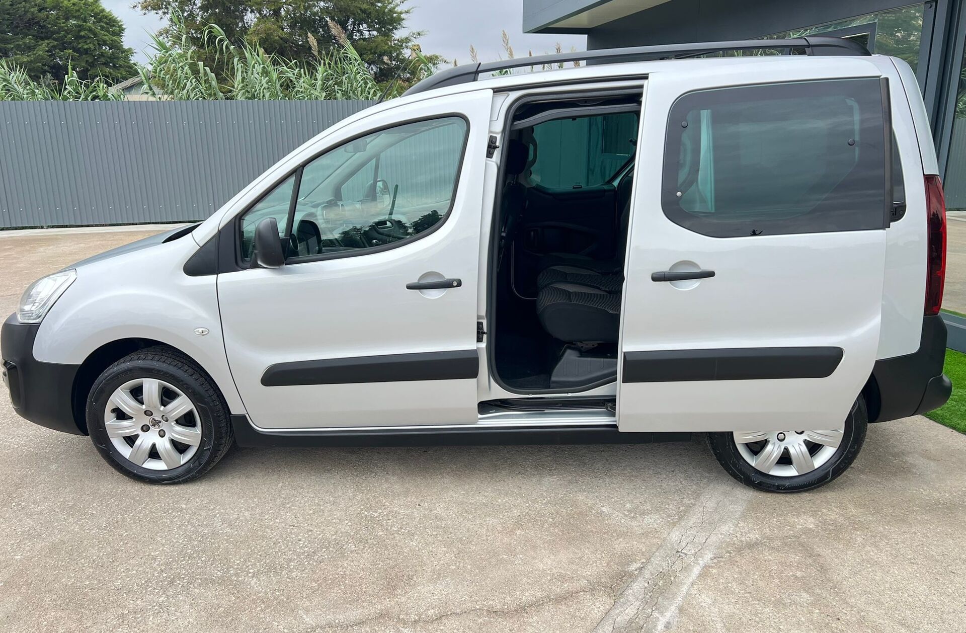 PEUGEOT Partner 1.6 BlueHDi L1 Premium