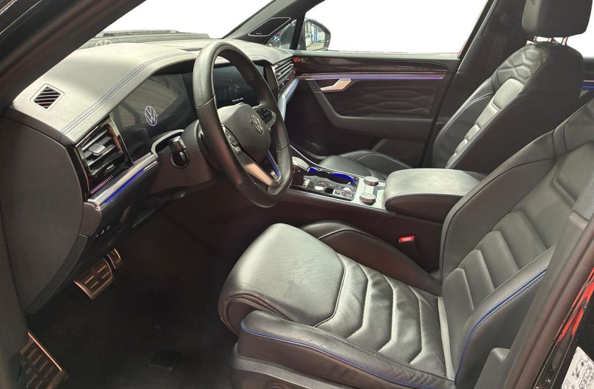 VOLKSWAGEN Touareg 3.0 TSI R