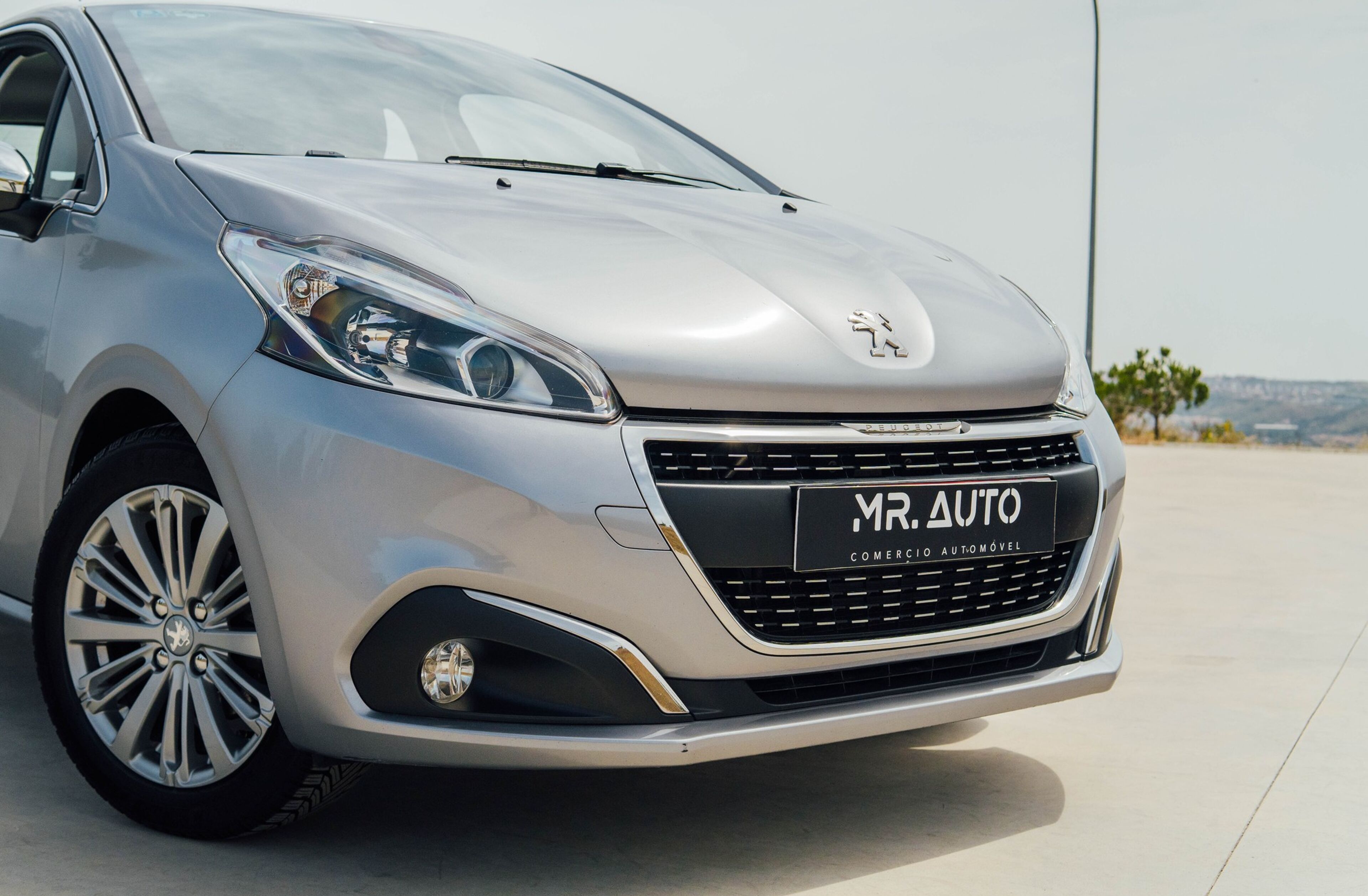 PEUGEOT 208 1.5 BlueHDi Allure