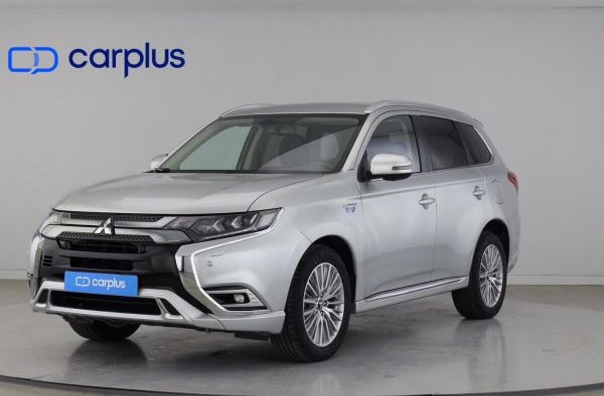 MITSUBISHI Outlander 2.4 PHEV Instyle