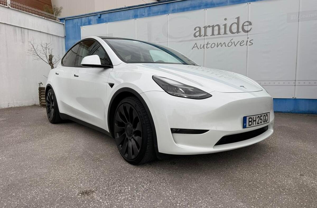 TESLA Model Y Performance Tração Integral