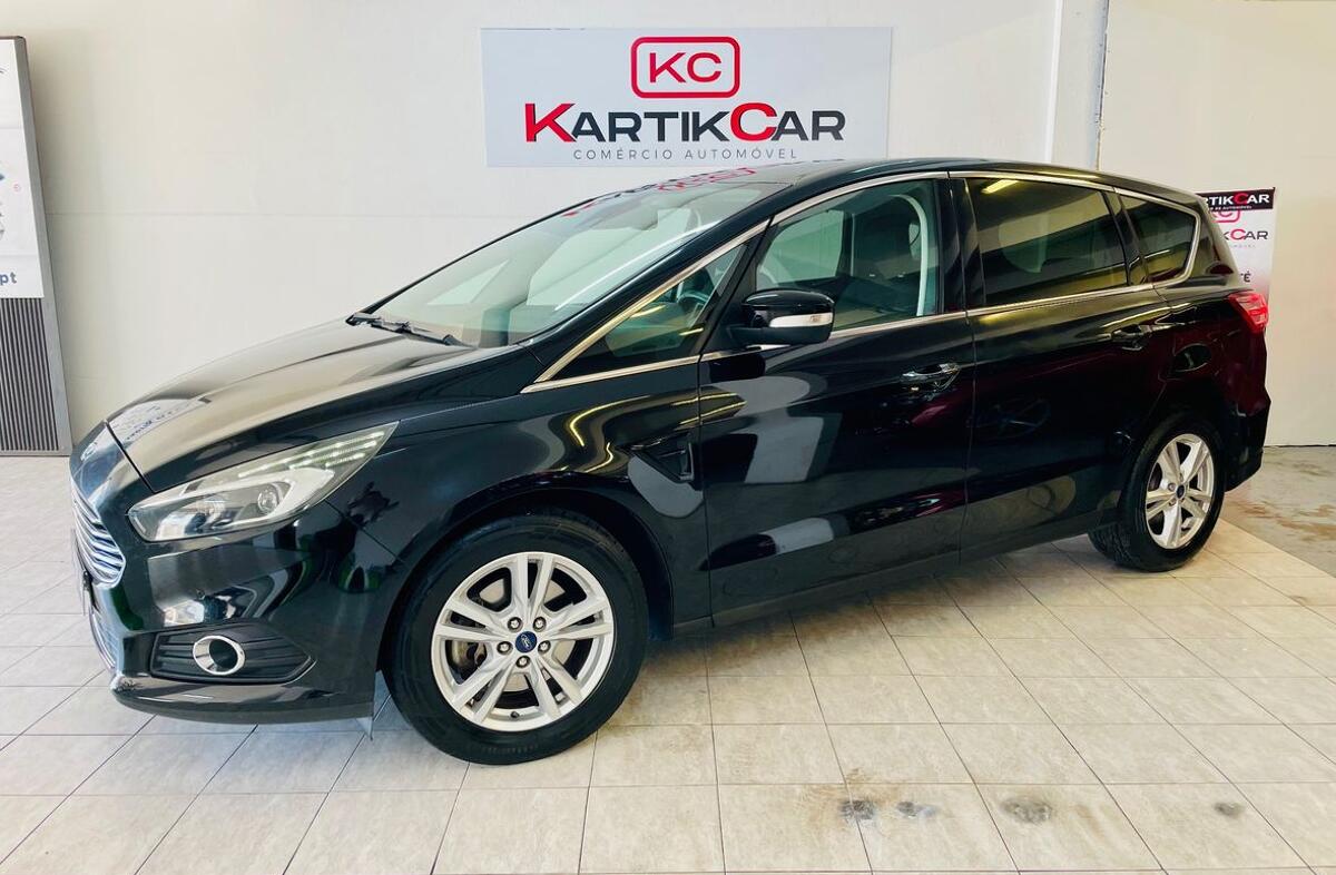 FORD S-MAX 2.0 TDCi Titanium