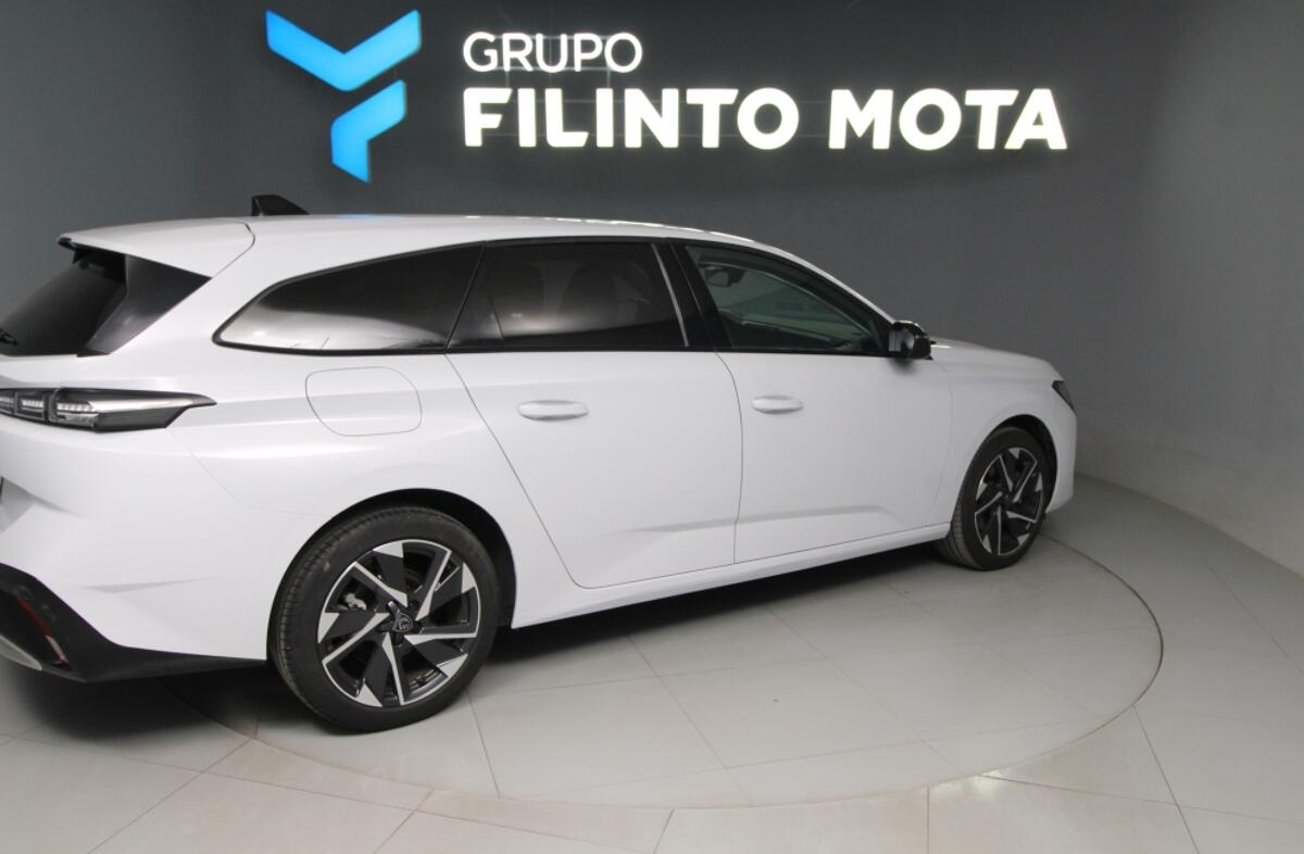 PEUGEOT 308 SW 1.2 PureTech Allure EAT8