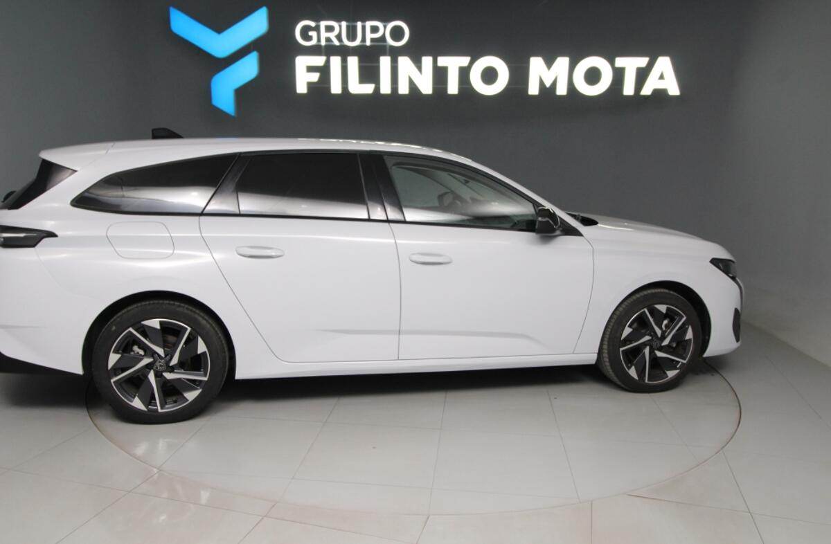 PEUGEOT 308 SW 1.2 PureTech Allure EAT8