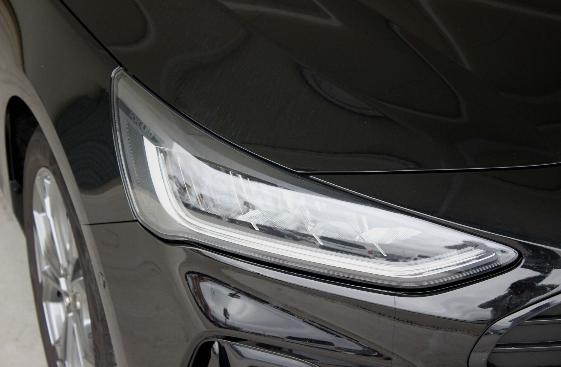 FORD Focus 1.0 EcoBoost MHEV ST-Line