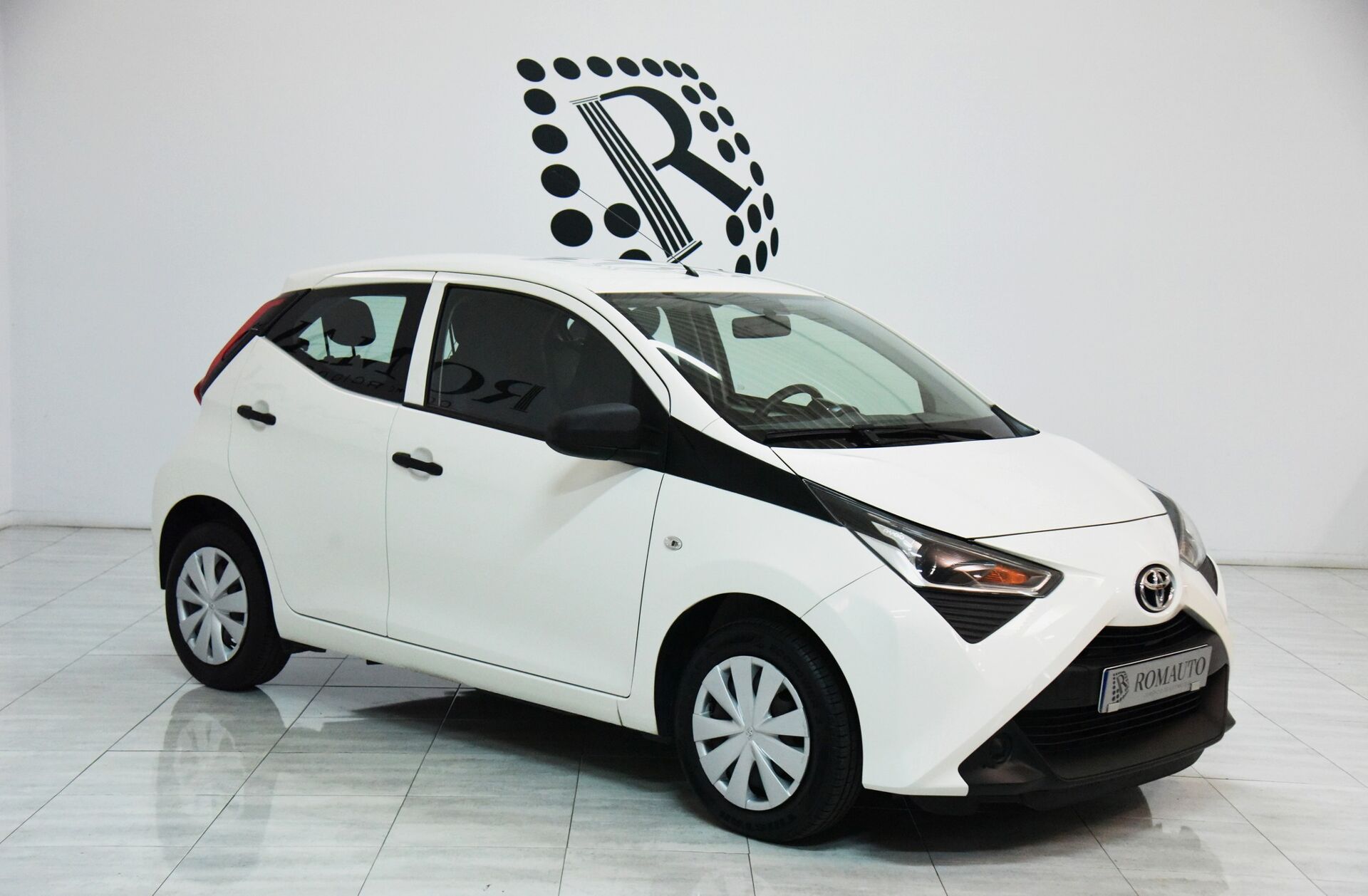 TOYOTA Aygo 1.0 X-Play+X-Touch