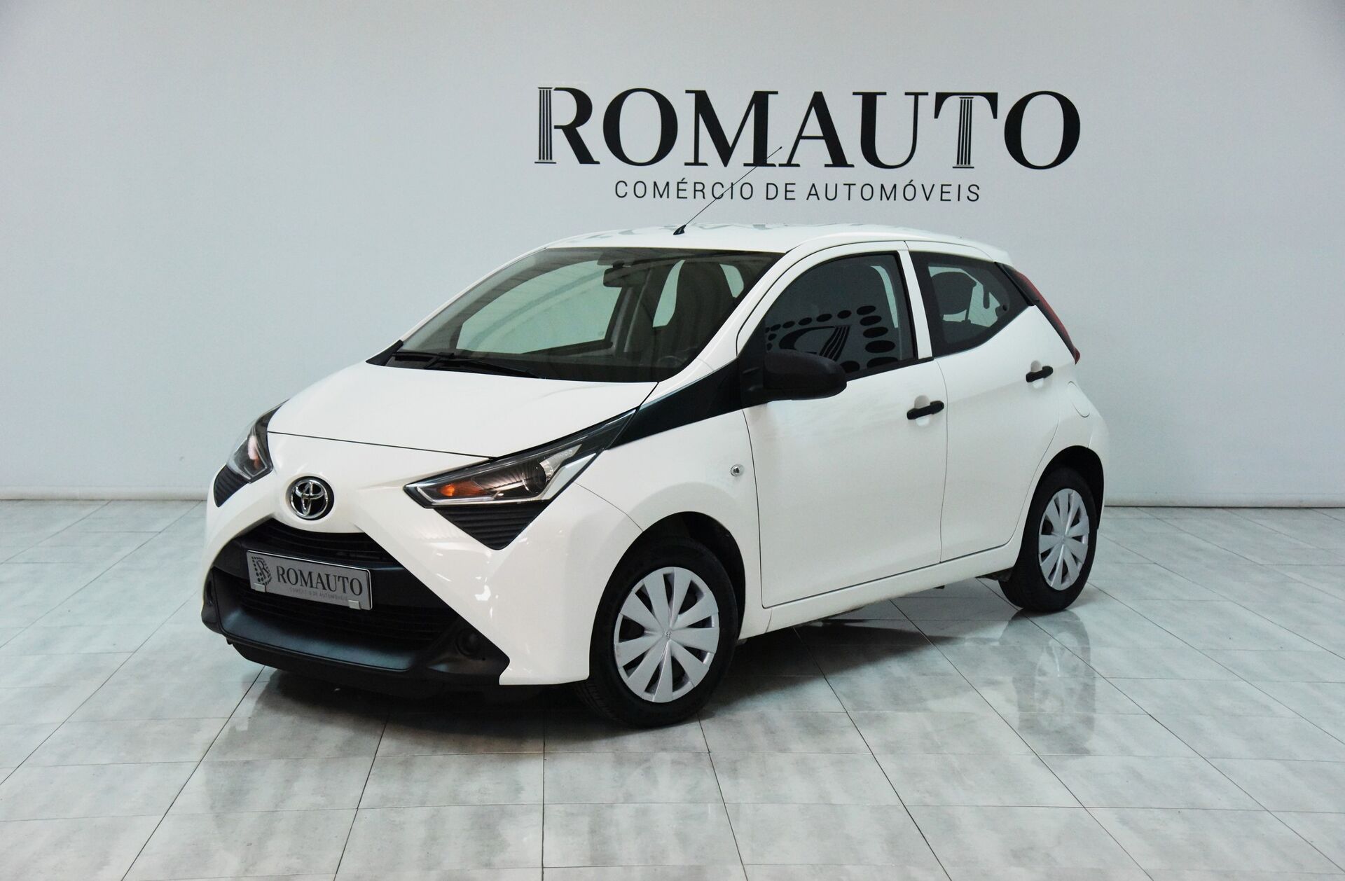 TOYOTA Aygo 1.0 X-Play+X-Touch
