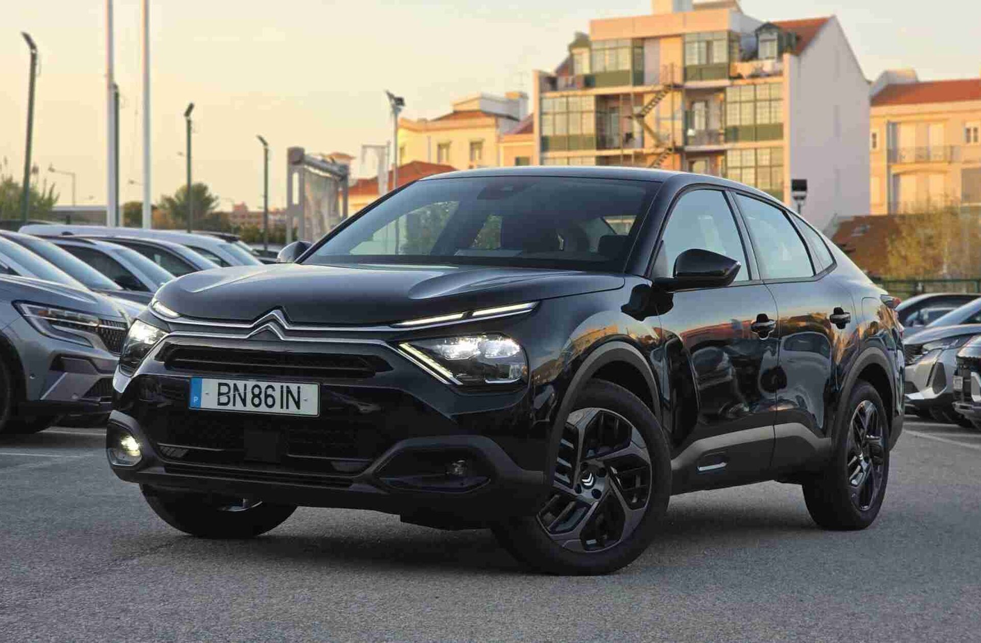 CITROEN C4 X 1.2 PureTech Plus EAT8