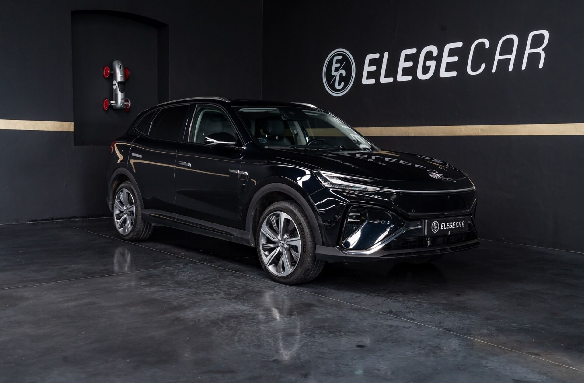 MG Marvel R 70 kWh AWD Performance