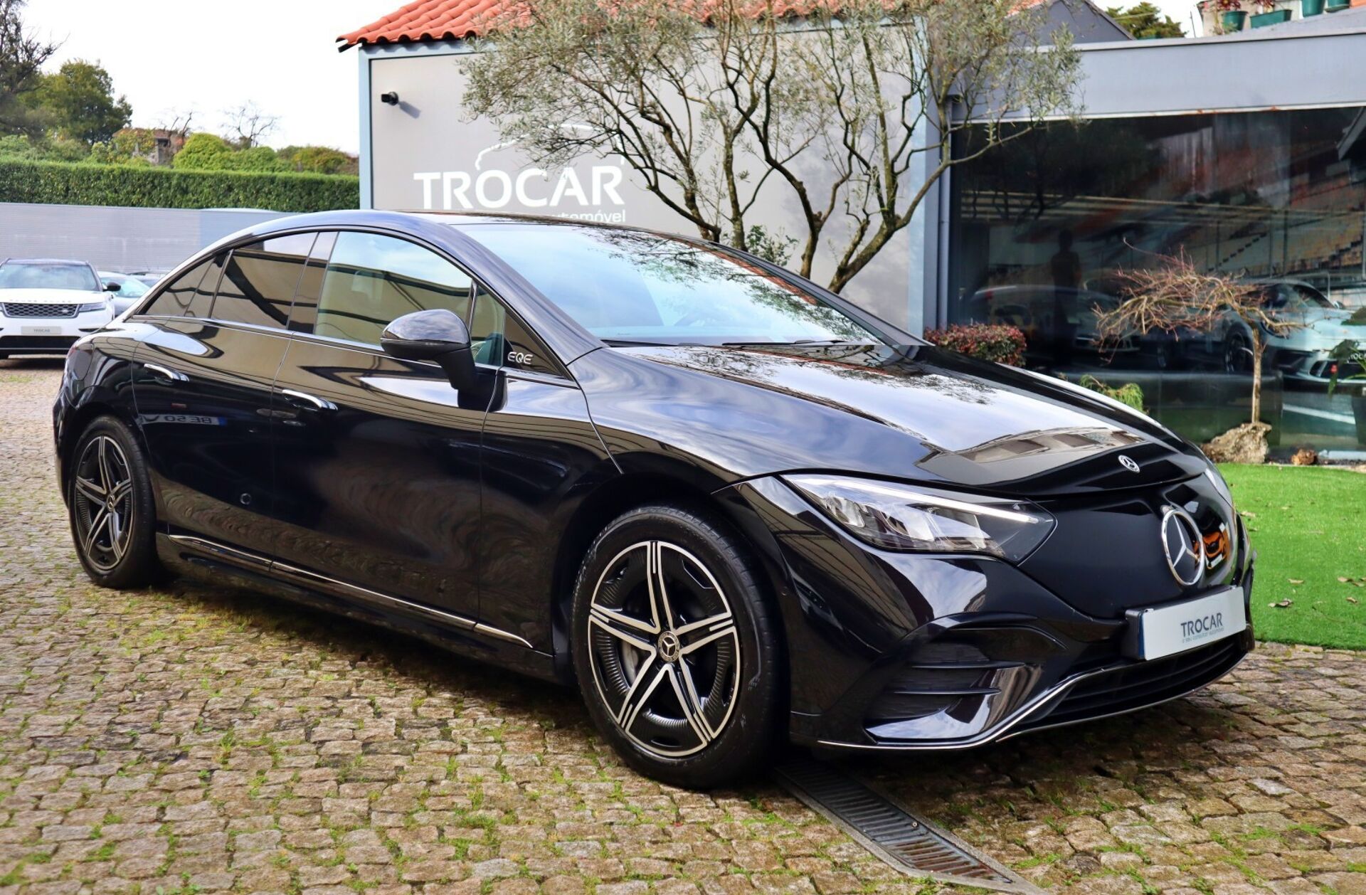 MERCEDES EQE 300 AMG Line