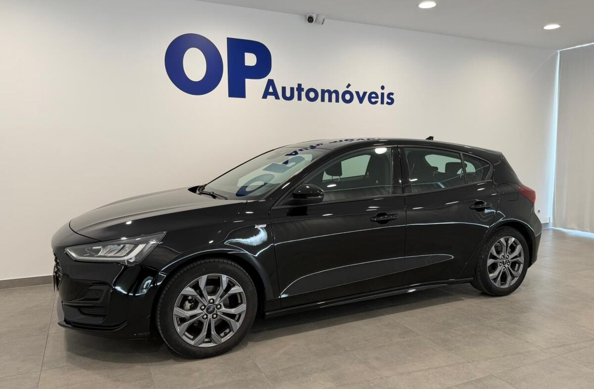 FORD Focus 1.0 EcoBoost MHEV ST-Line