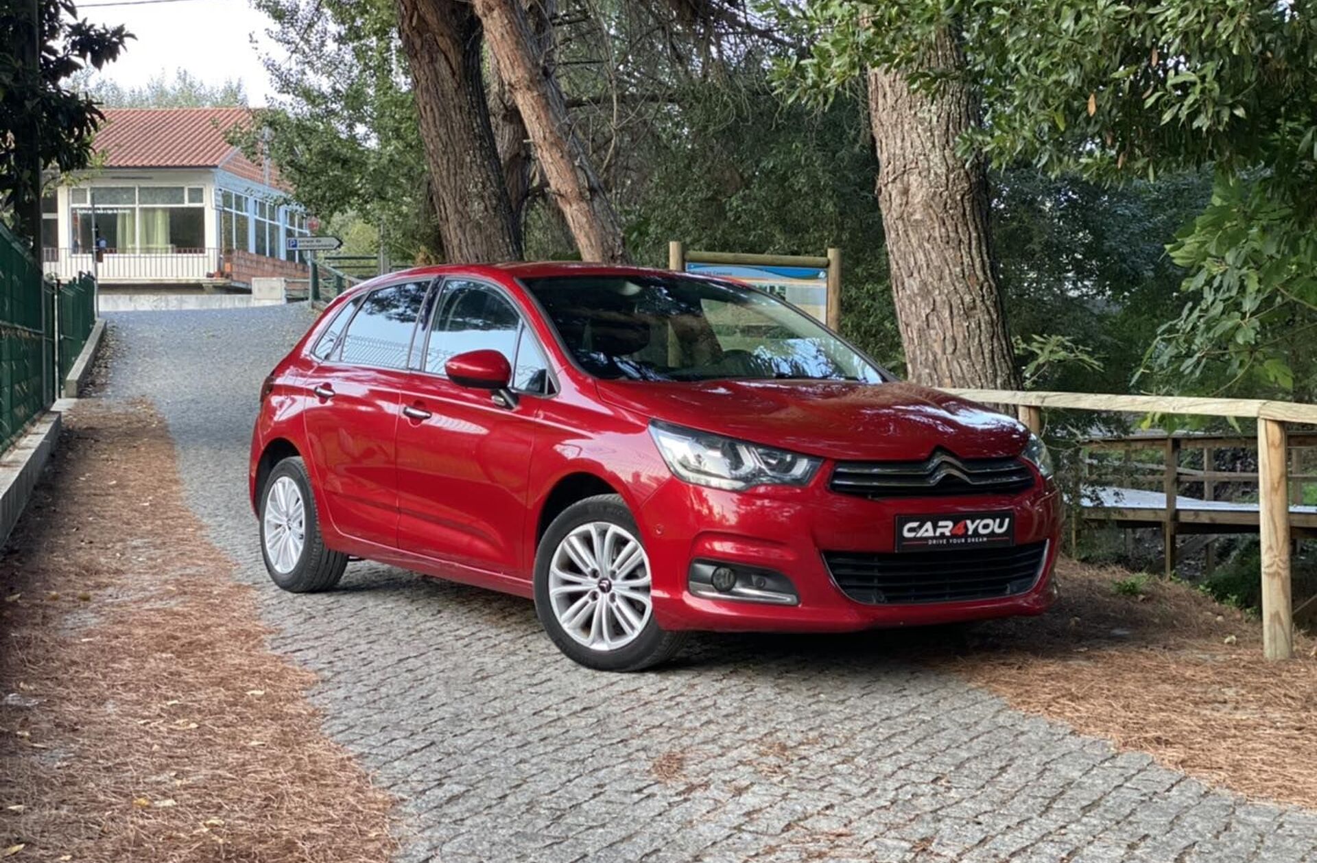 CITROEN C4 1.6 BlueHDi Feel EAT6