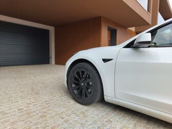 Imagem de TESLA Model 3 Standard Range Plus RWD