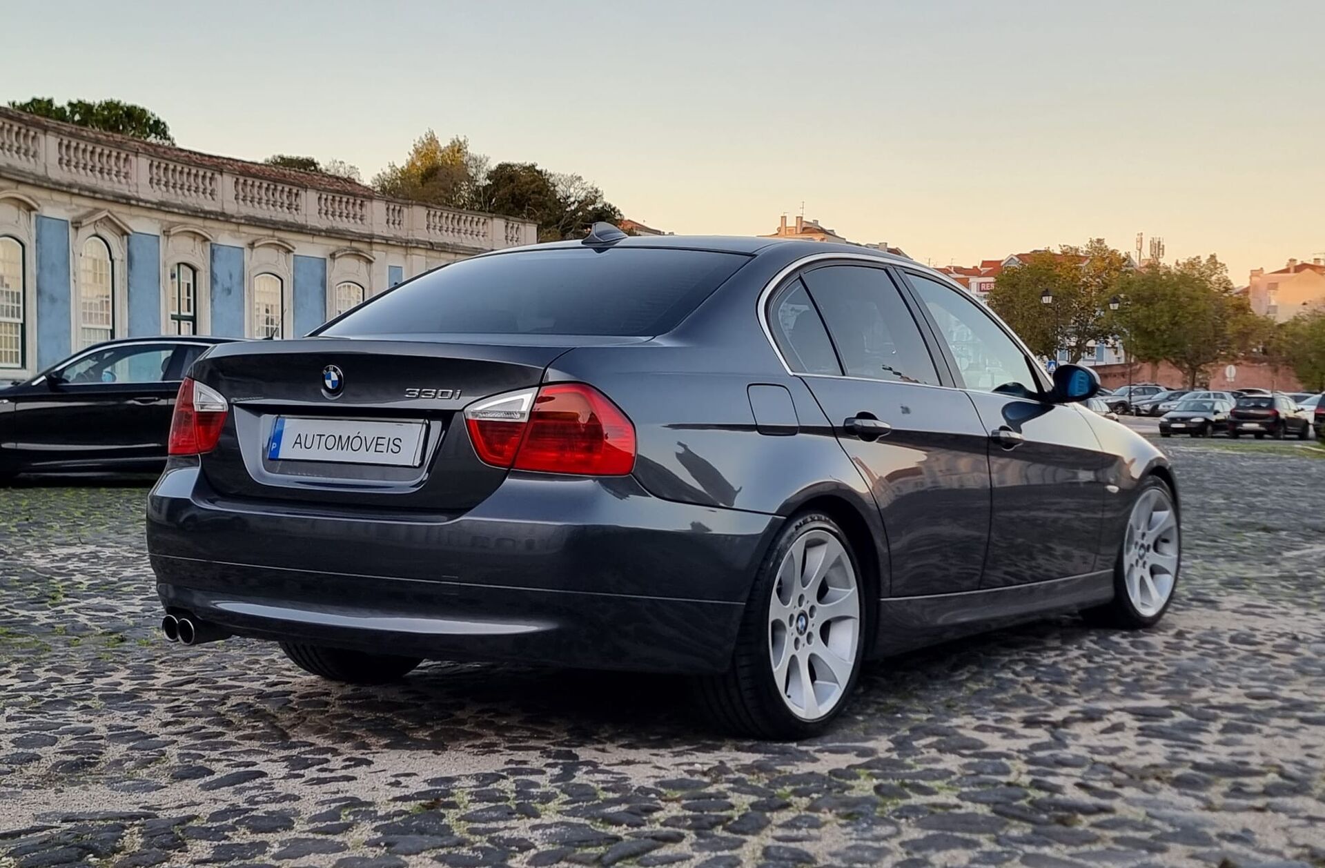 BMW Serie-3 330 i
