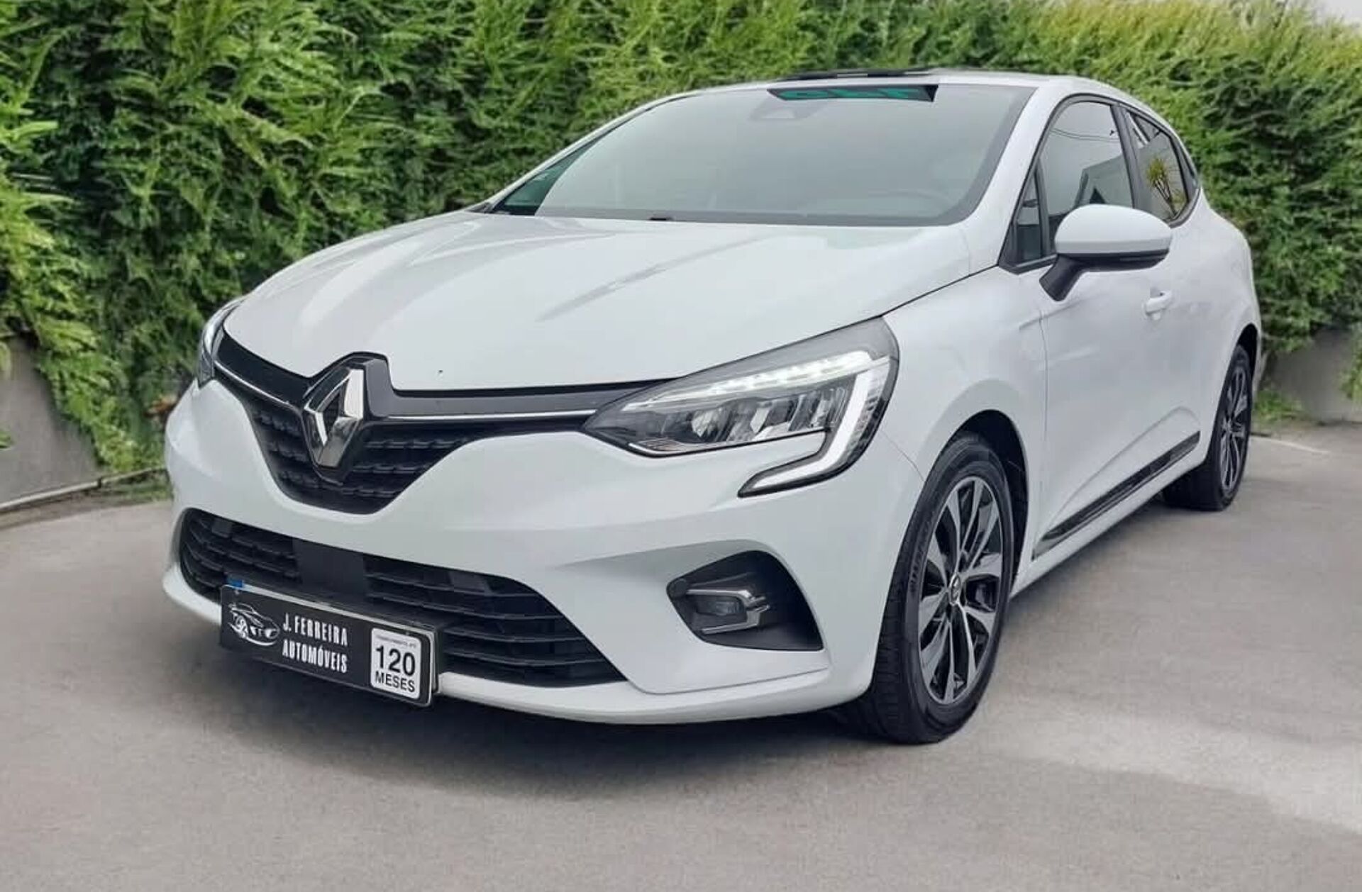 RENAULT Clio 1.0 TCe Intens Bi-Fuel
