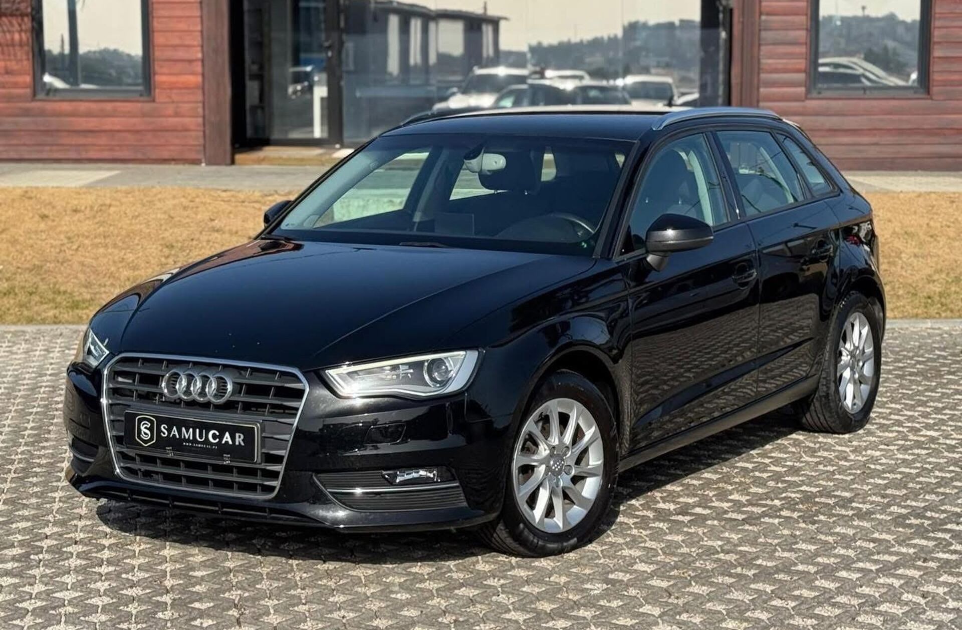 AUDI A1 1.6 TDi Advance
