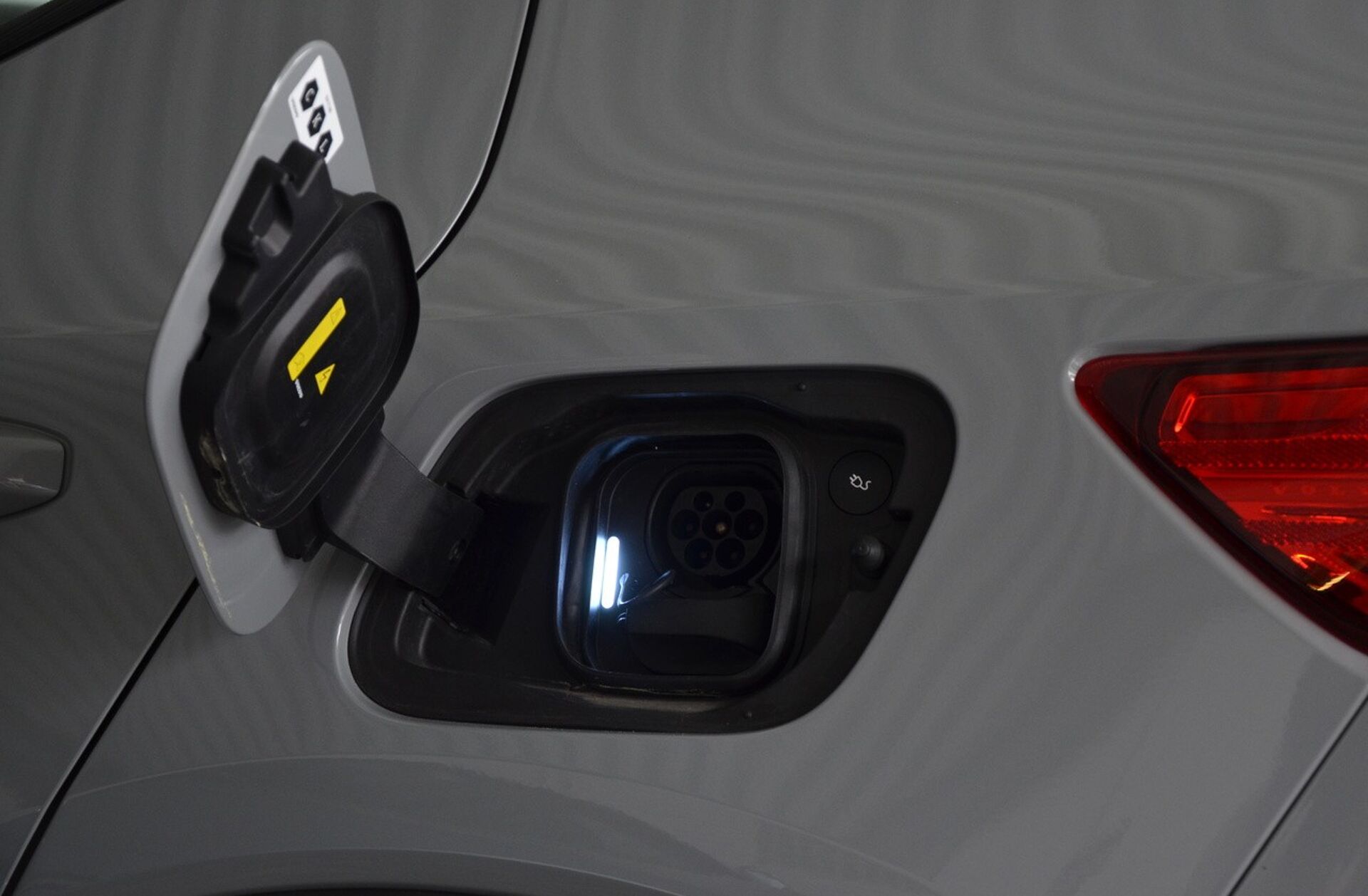 VOLVO XC40 Recharge Extended Range Plus