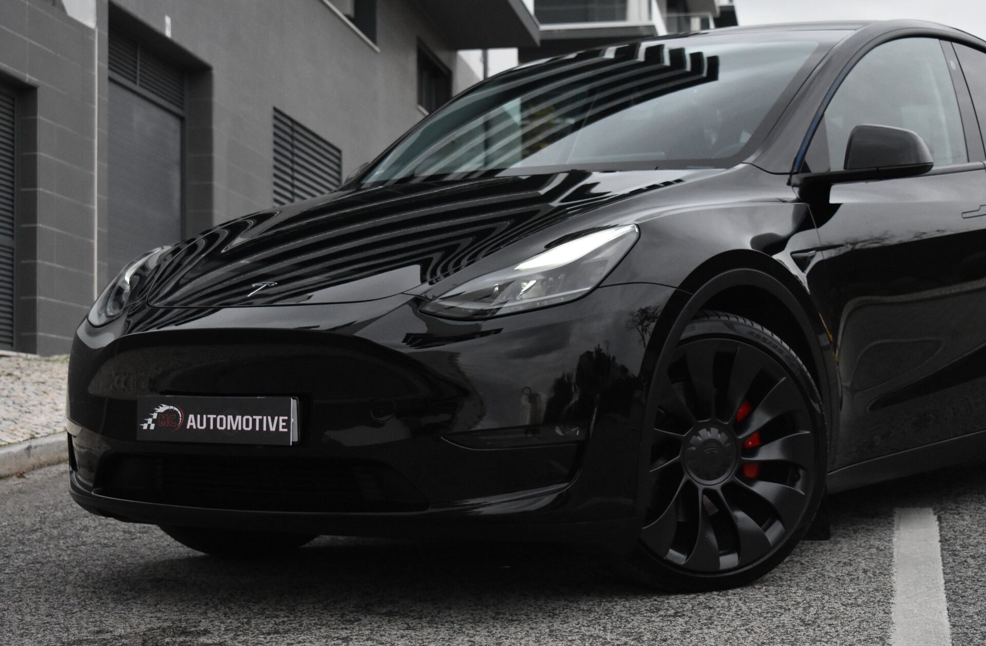 TESLA Model Y Performance Tração Integral